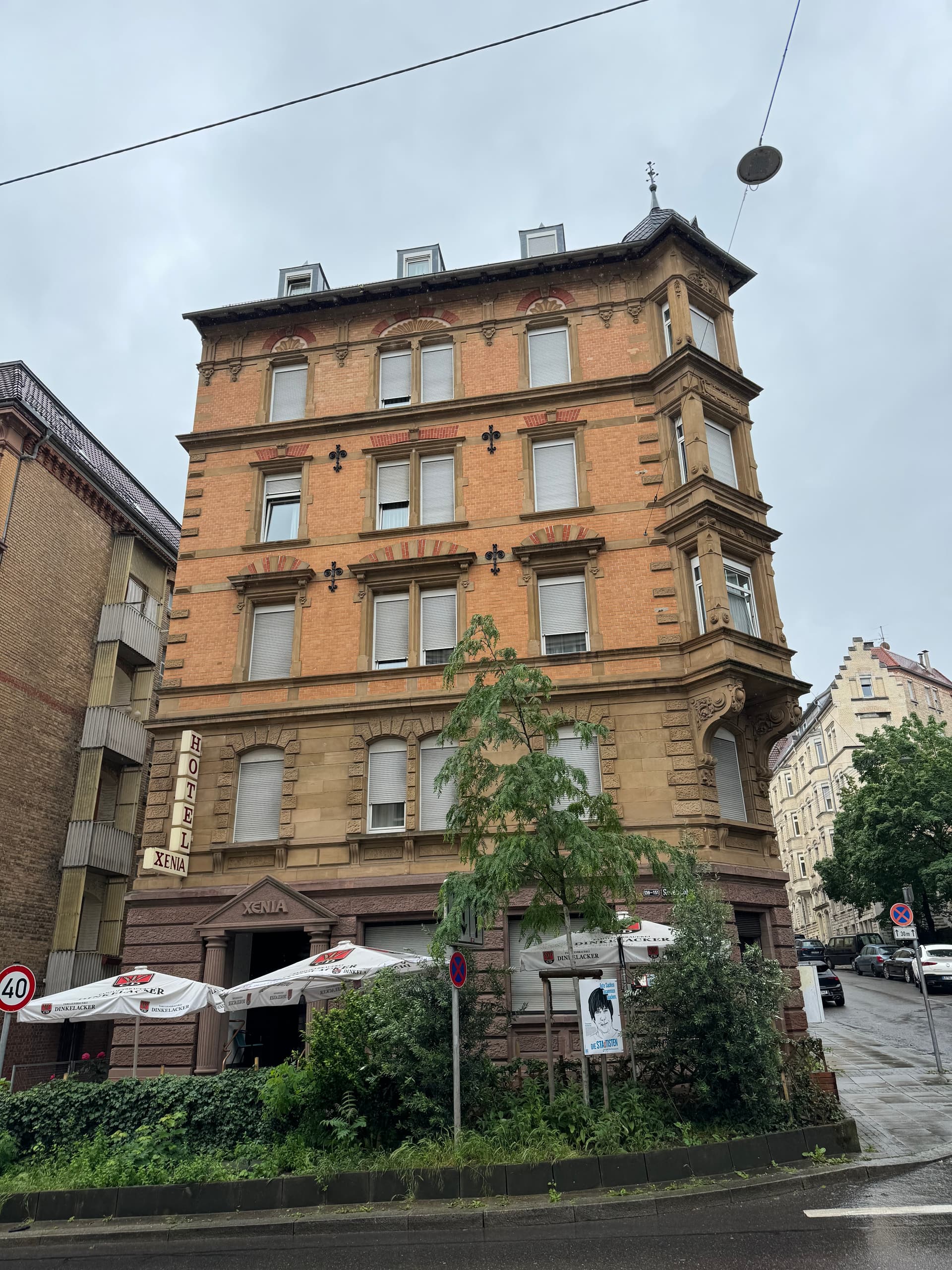 Exklusive Investmentgelegenheit Stilvolles Hotelgebäude mit 5 Wohnungen im Herzen von Stuttgart 2693
